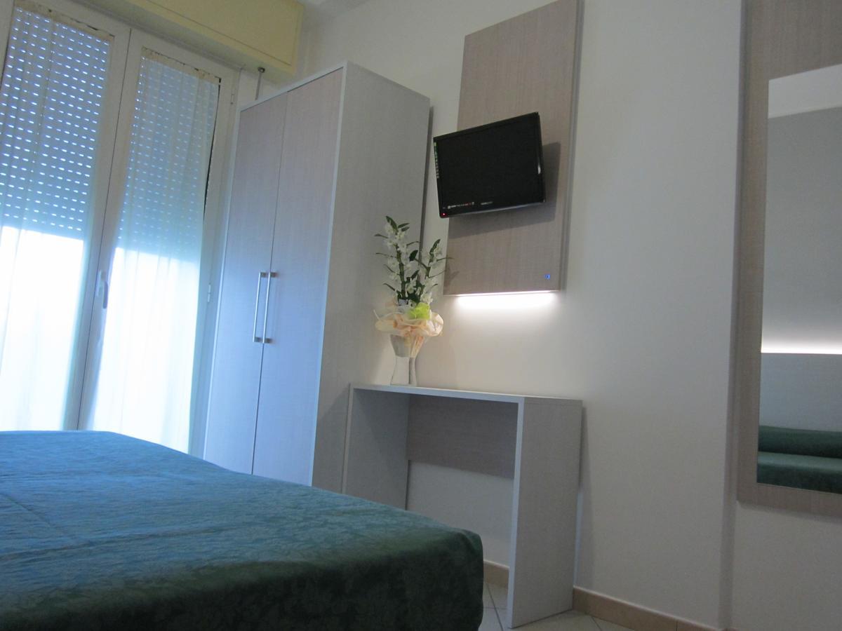 Hotel Andrea'S Rimini Exterior foto